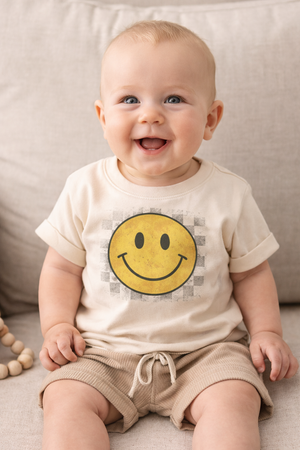 Vintage Smiley Face Kids T-Shirt | Retro Smiley Toddler Tee | Neutral Baby & Toddler Shirt | Unisex Kids Graphic Tee